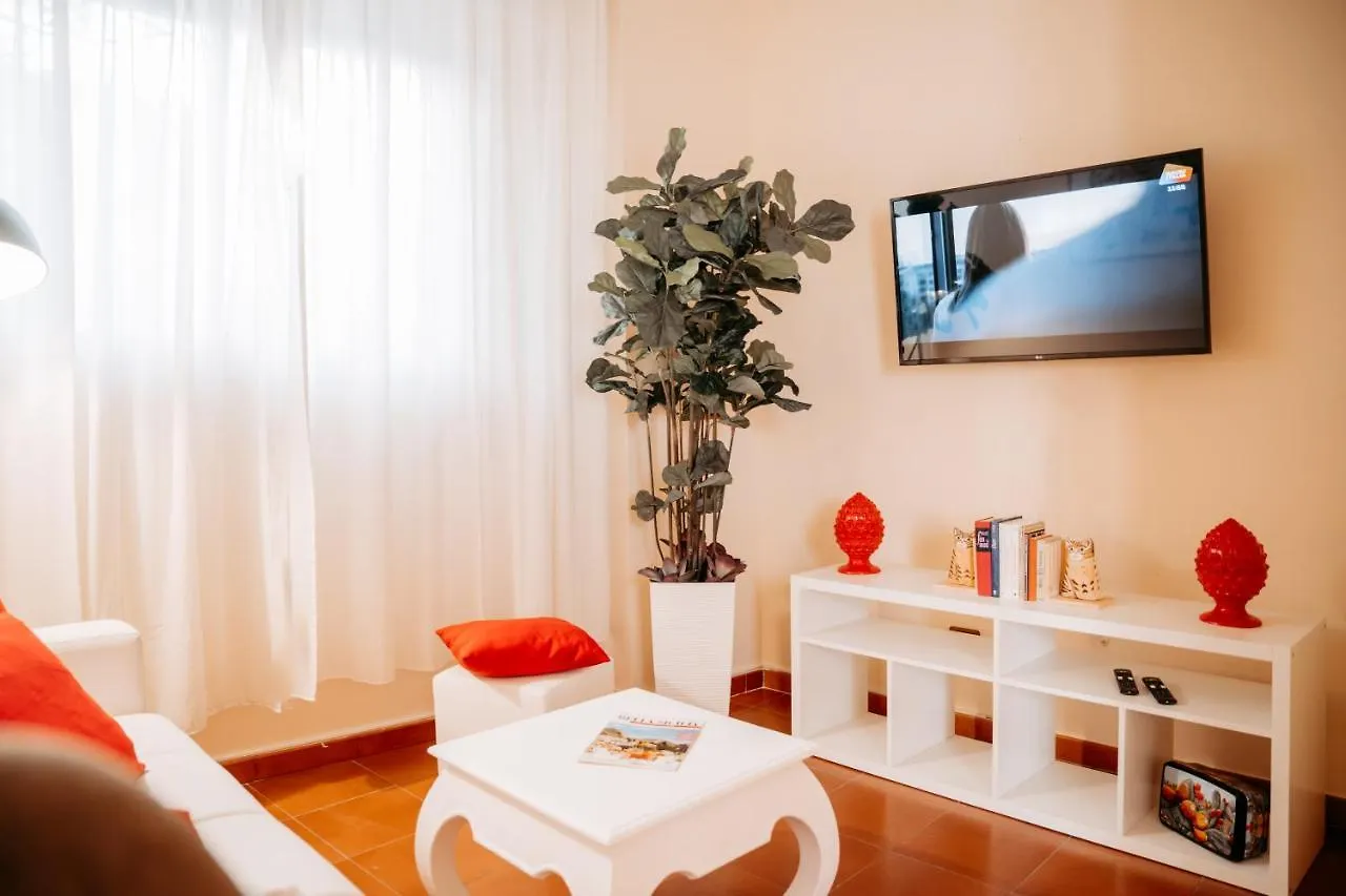 טאורמינה A Casitta Luxury Apartments 0*,