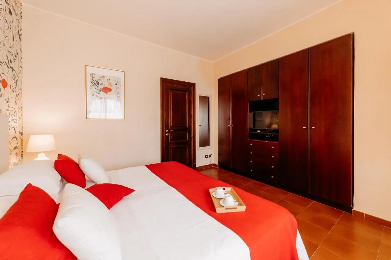 טאורמינה A Casitta Luxury Apartments